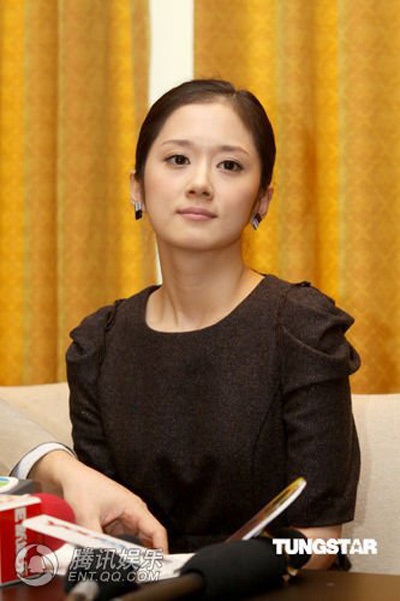 Showbiz có mỹ nhân là ngoại lệ của tuổi tác: Càng lớn tuổi càng trẻ đẹp, vì một câu nói mà bị cấm sóng- Ảnh 4.