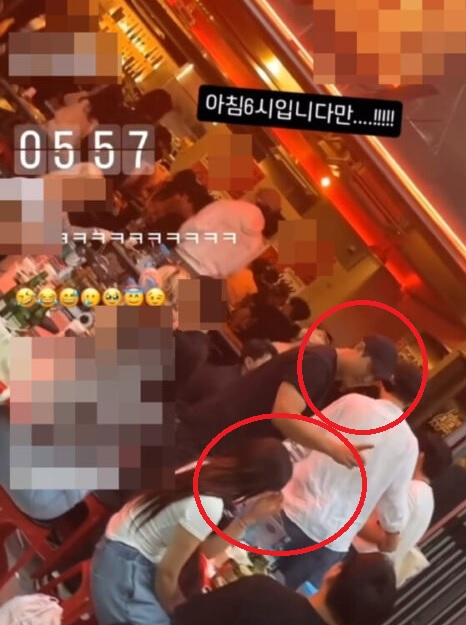 Mỹ nhân đình đám showbiz lộ diện với visual không tin nổi hậu drama chồng cầu thủ đi bar với gái lạ- Ảnh 4.