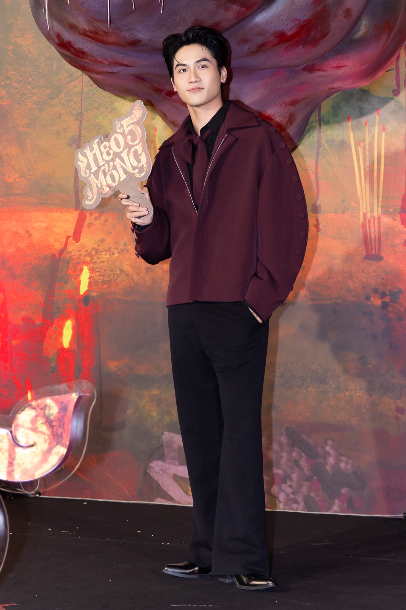 Thảm đỏ HOT nhất hôm nay: Tam Triều Dâng - Võ Điền Gia Huy dính như sam, Jun Vũ - Thuý Ngân đẹp loá cả mắt- Ảnh 2.