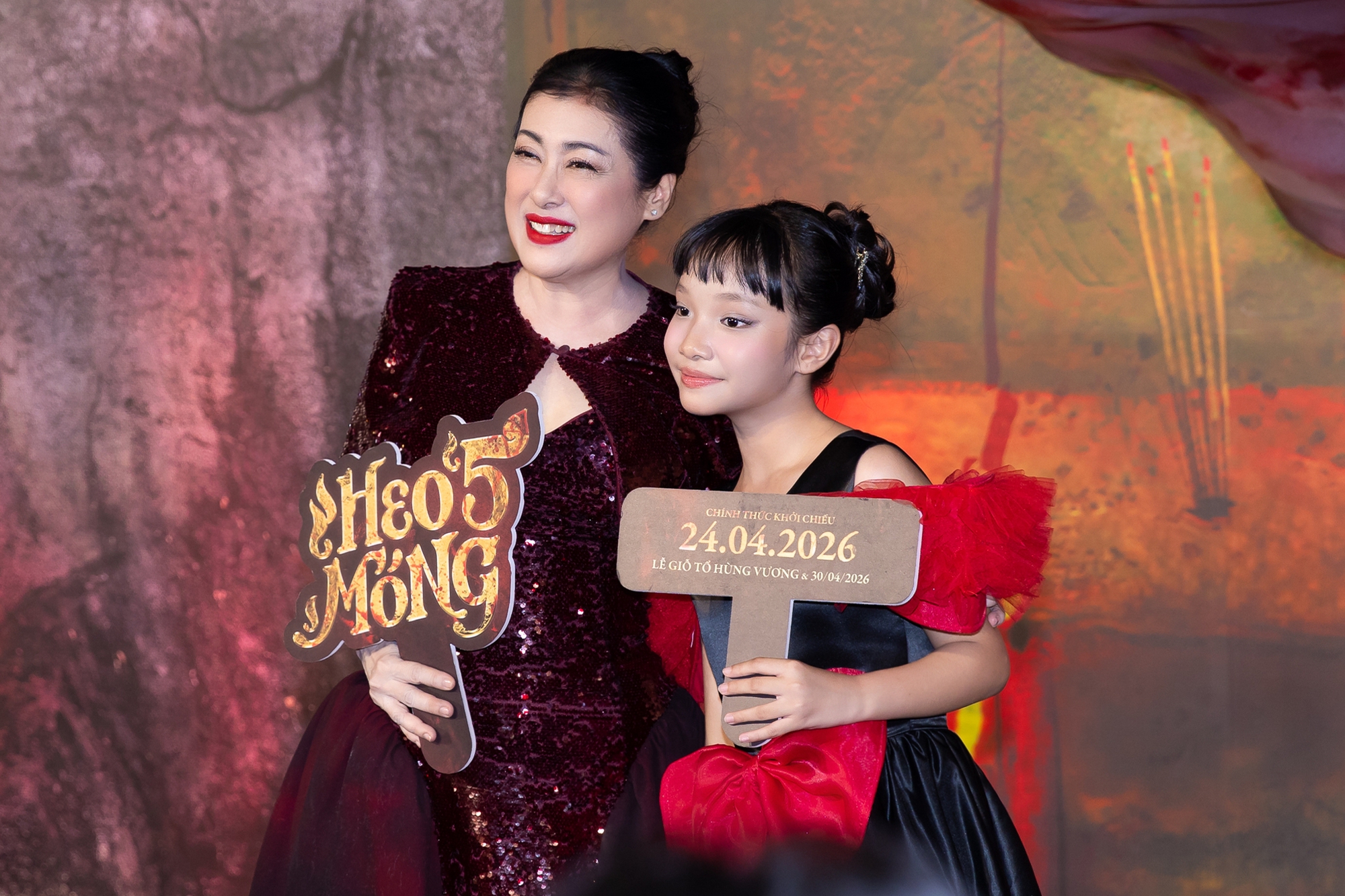 Thảm đỏ HOT nhất hôm nay: Tam Triều Dâng - Võ Điền Gia Huy dính như sam, Jun Vũ - Thuý Ngân đẹp loá cả mắt- Ảnh 8.