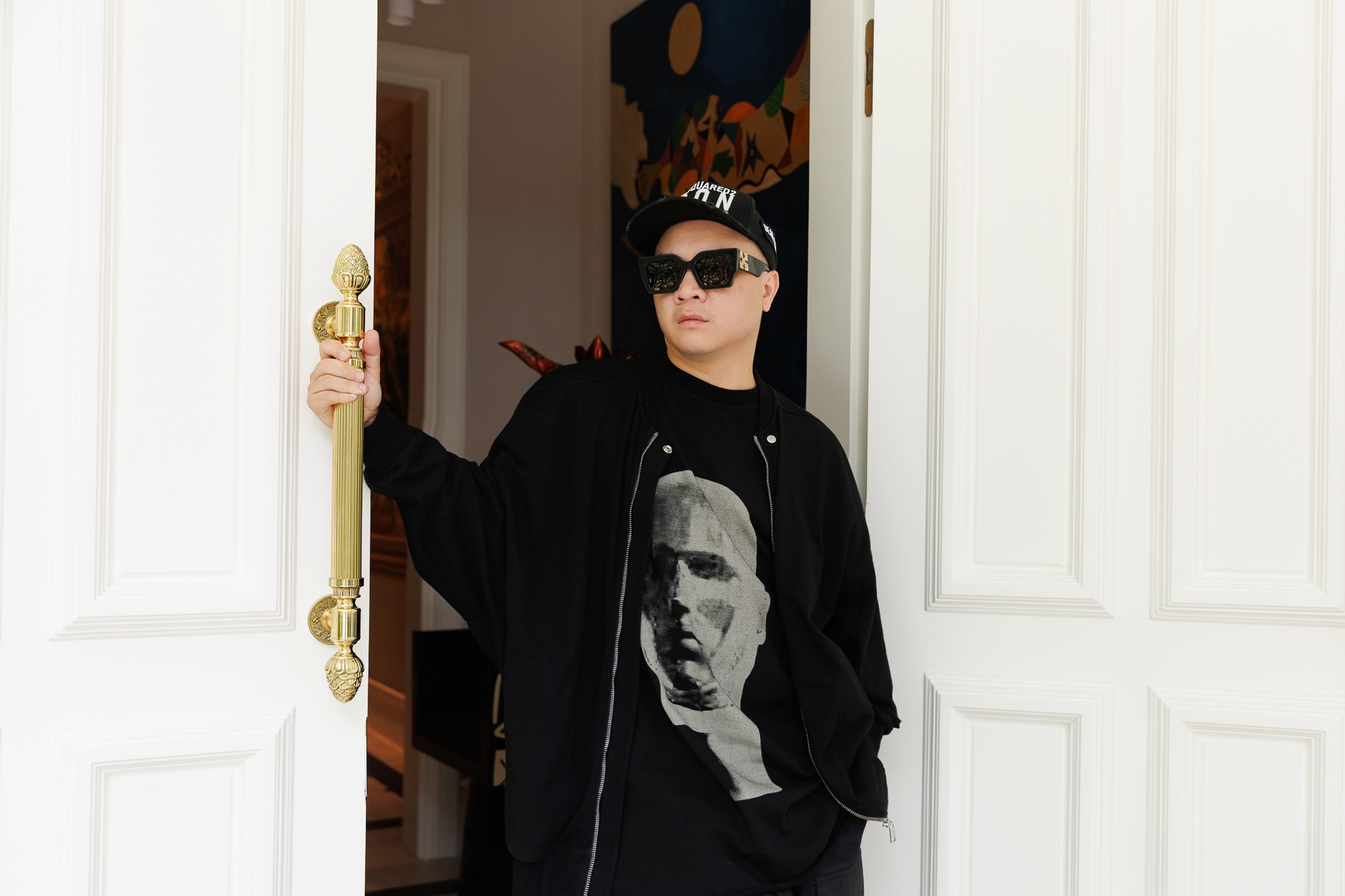 Nhà thiết kế Đỗ Mạnh Cường: "Nếu không giàu, tôi không dám nhận 10 con nuôi"- Ảnh 22.