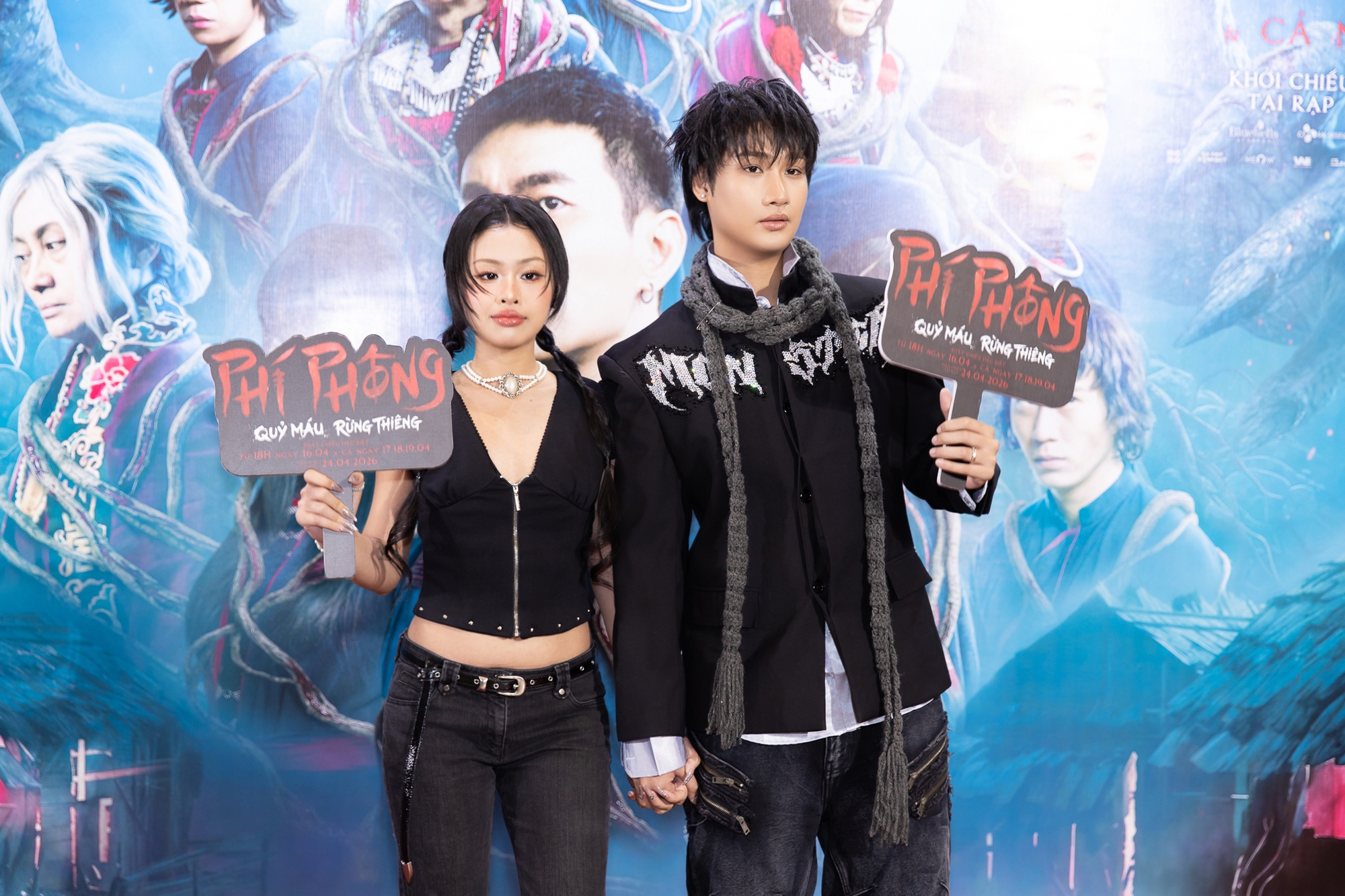 Thảm đỏ HOT nhất hôm nay: Phương Anh Đào đọ sắc đen với Thiên Ân - Kỳ Duyên, Võ Điền Gia Huy - HIEUTHUHAI đẹp trai hết nấc- Ảnh 11.