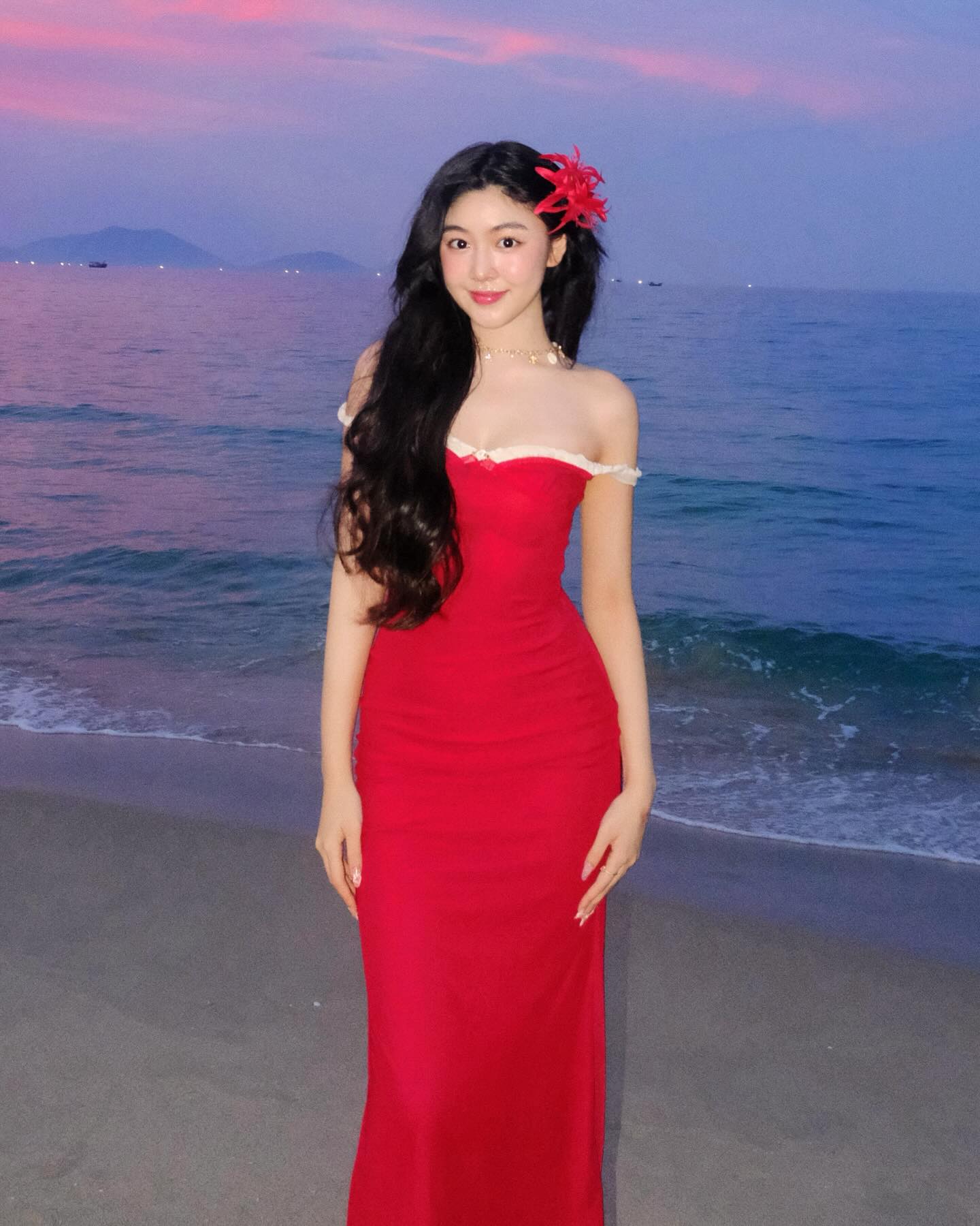 Lọ Lem "đụng độ" cam thường với Tiểy Vy - Ảnh 8.