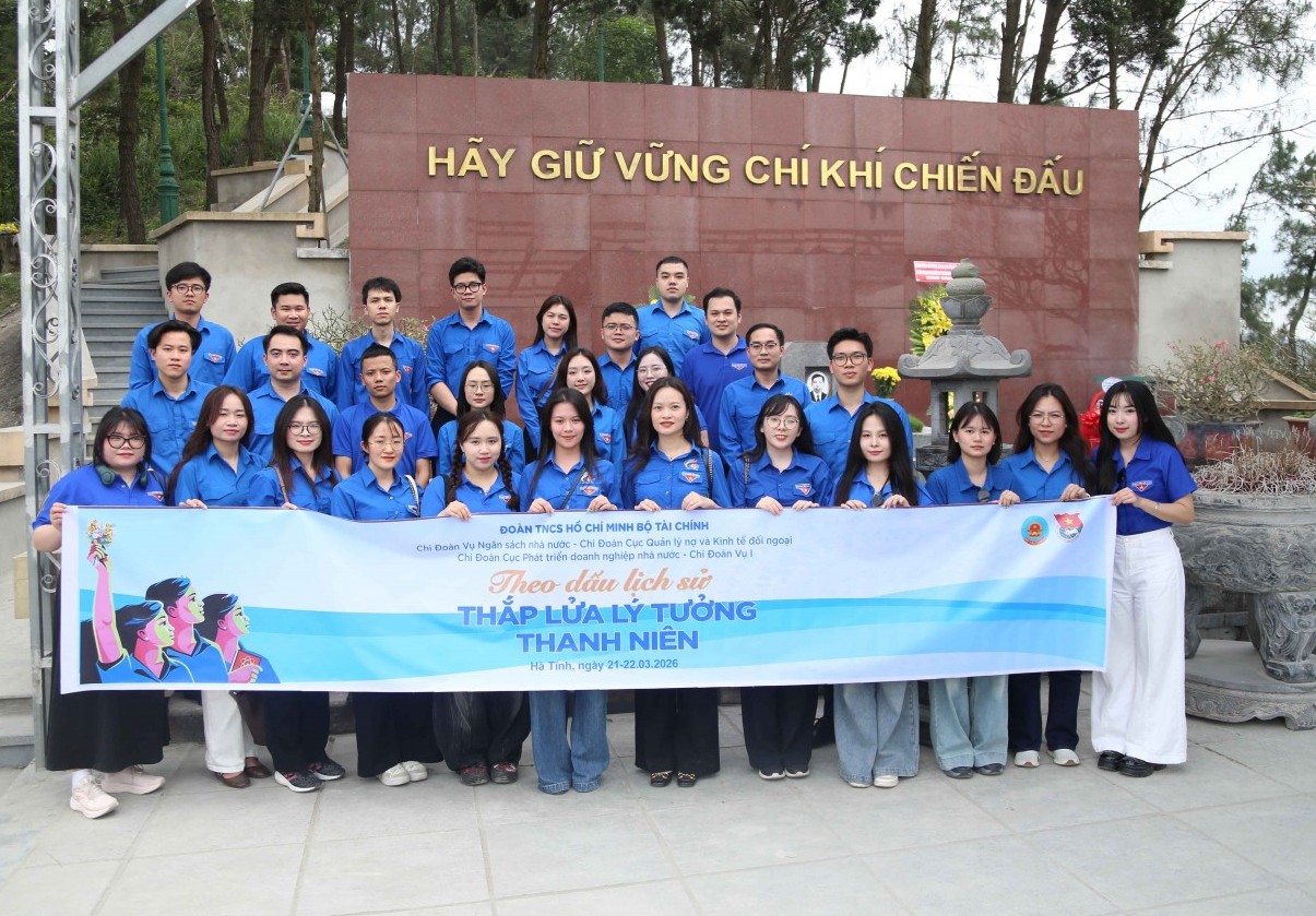 4 chi đoàn thuộc Đoàn Thanh niên Bộ Tài chính hành trình 