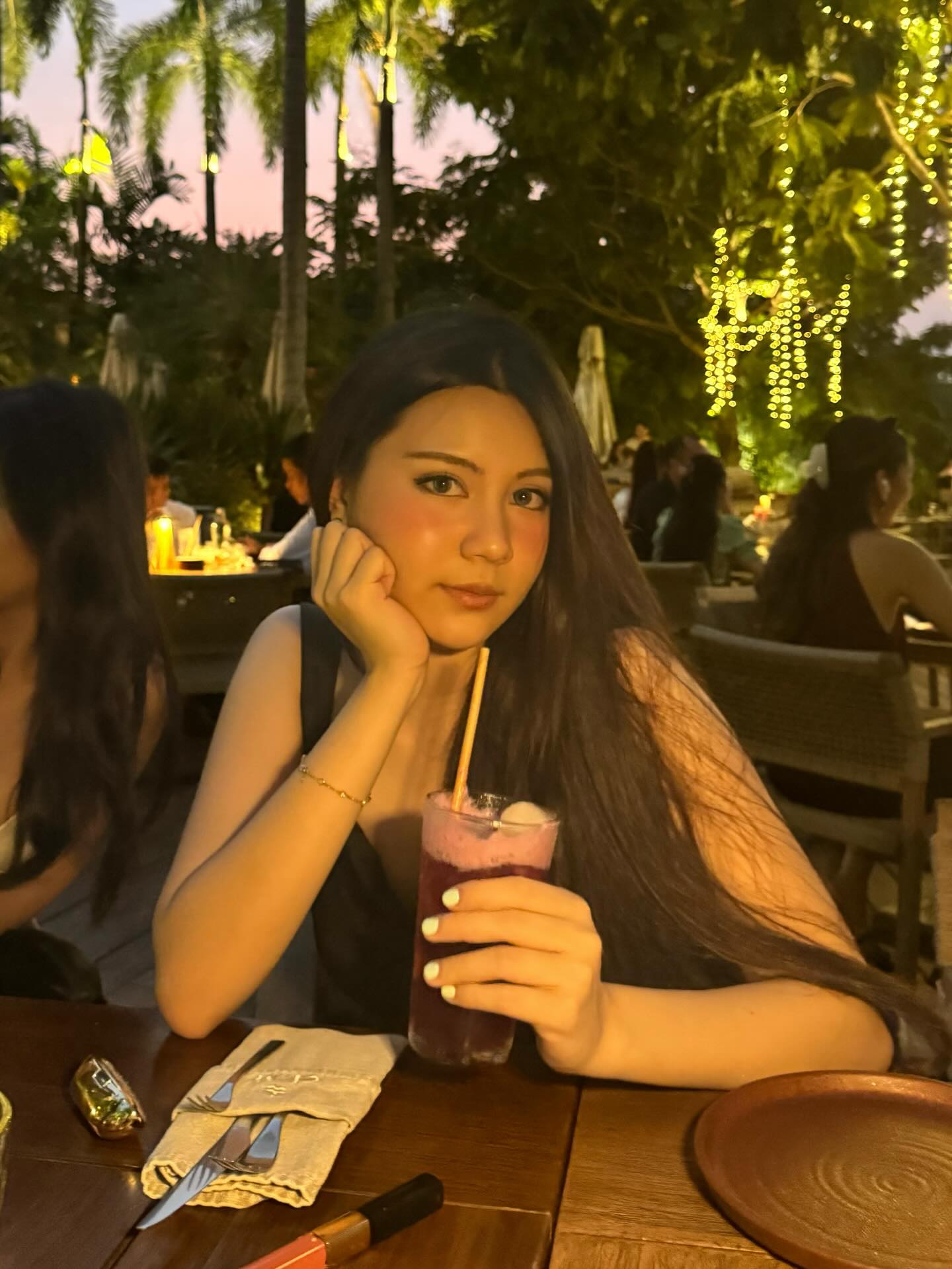 Hạt Dẻ so với Lọ Lem: Càng ngày càng khác biệt- Ảnh 3.