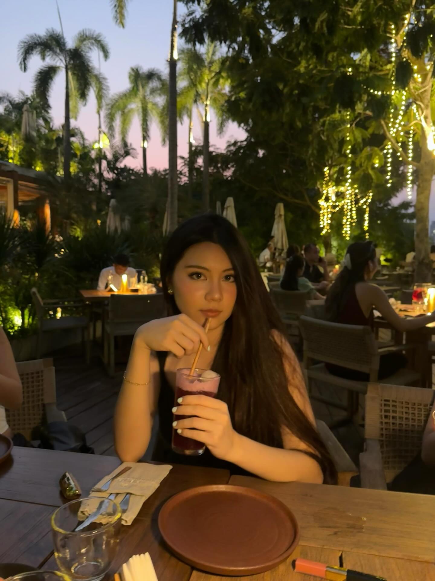 Hạt Dẻ so với Lọ Lem: Càng ngày càng khác biệt- Ảnh 2.