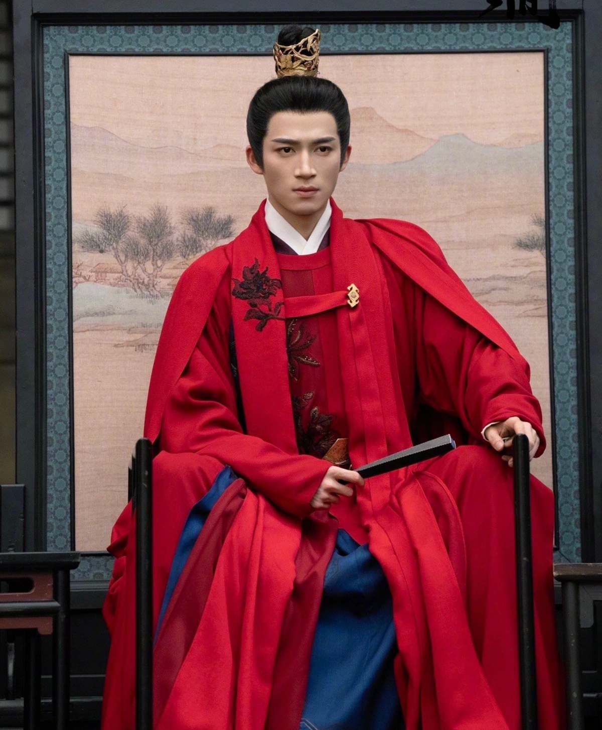 10 mỹ nam cổ trang đẹp nhất Trung Quốc: Trương Lăng Hách bét bảng, hạng 1 là hồ ly tinh xé truyện bước ra- Ảnh 5.