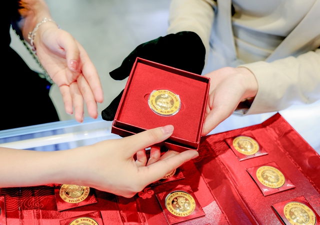 PNJ lãi hơn 16 tỷ đồng mỗi ngày- Ảnh 1.