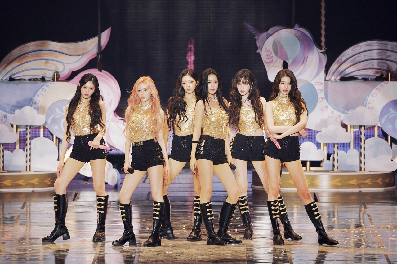 Đến lượt nhóm nữ không lỗ hổng visual trầy trật bán vé concert, “công chúa Kpop” gánh không nổi chuyến này- Ảnh 1.