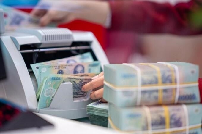 Tạm ứng 8.000 tỷ đồng từ nguồn tăng thu cho Quỹ Bình ổn giá xăng dầu