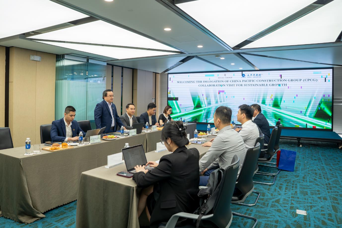 Regal Group tiếp đón lãnh đạo cấp cao Tập đoàn Xây dựng Thái Bình Dương - Ảnh 1.
