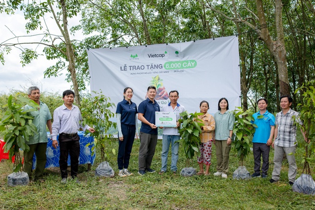 Vietcap tiên phong tích hợp giao dịch cùng chống lũ với Go Green Go Up- Ảnh 2. Vietcap tiên phong tích hợp giao dịch cùng chống lũ với Go Green Go Up- Ảnh 2.
