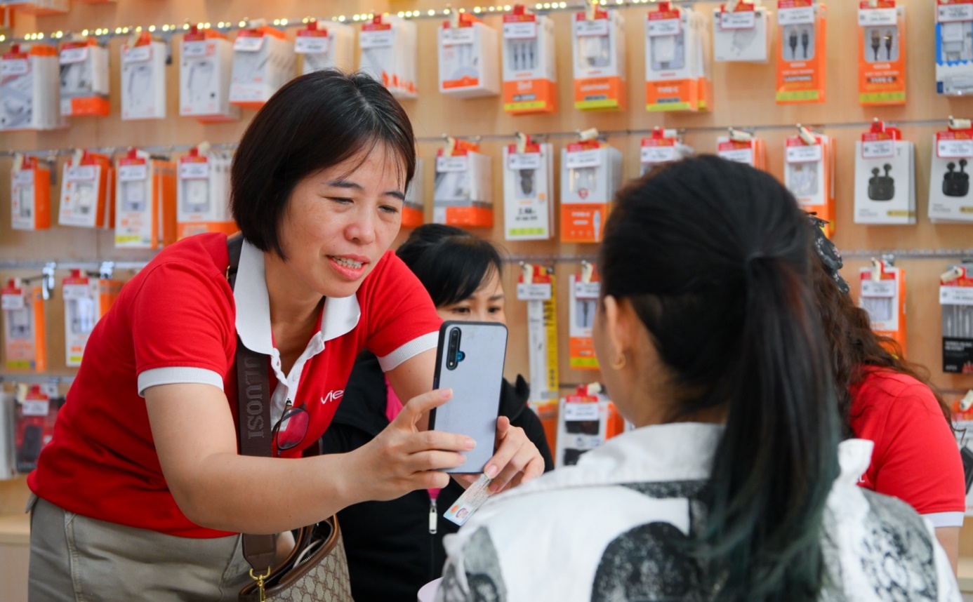 Nguy cơ nhiều người dùng Viettel bị khóa SIM - Ảnh 1.