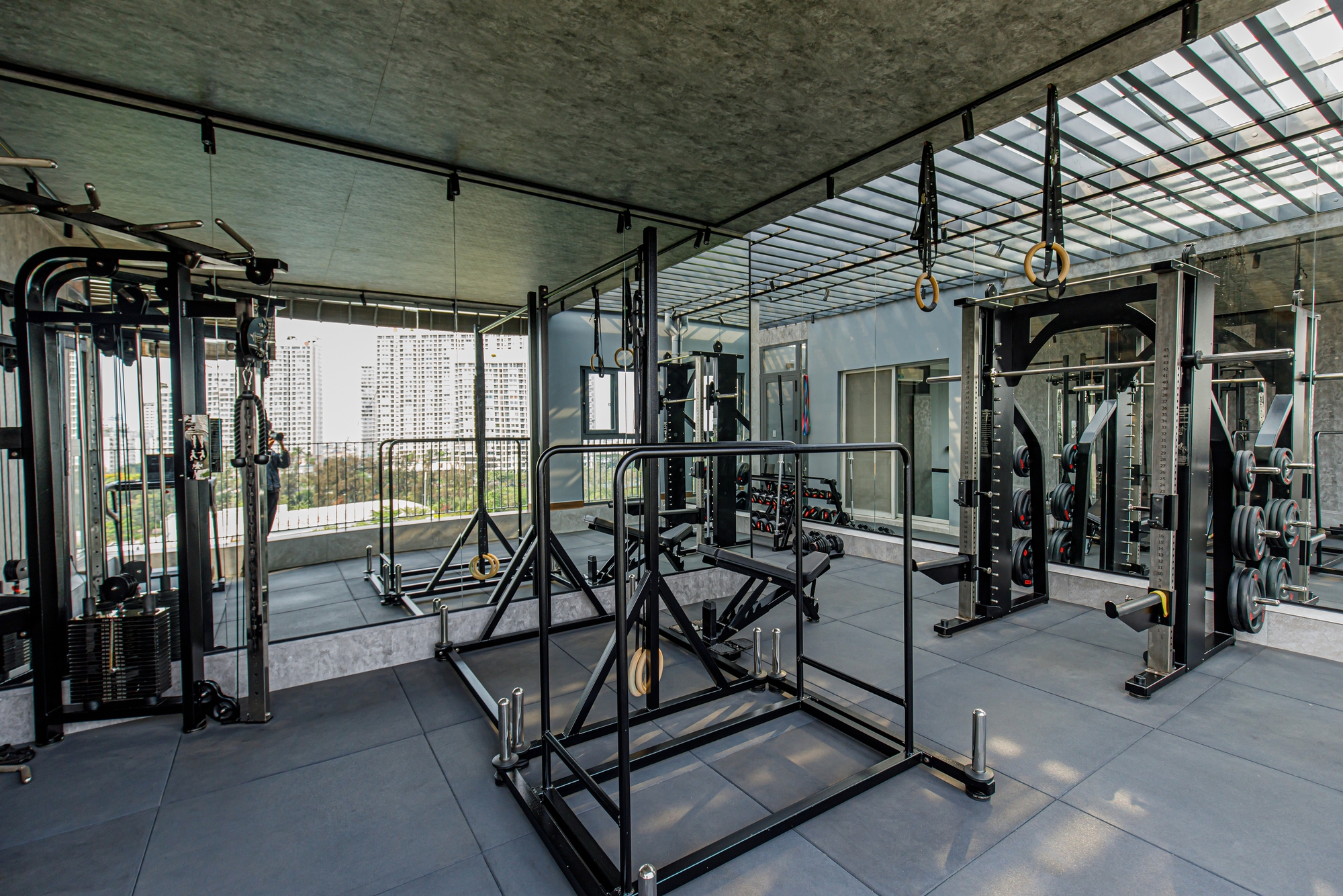 Tiểu thư Sài thành lấy chồng thạc sĩ điển trai: Sau đám cưới cổ tích mua luôn penthouse 11 tỷ, cả cõi mạng rần rần xin vía - Ảnh 22.