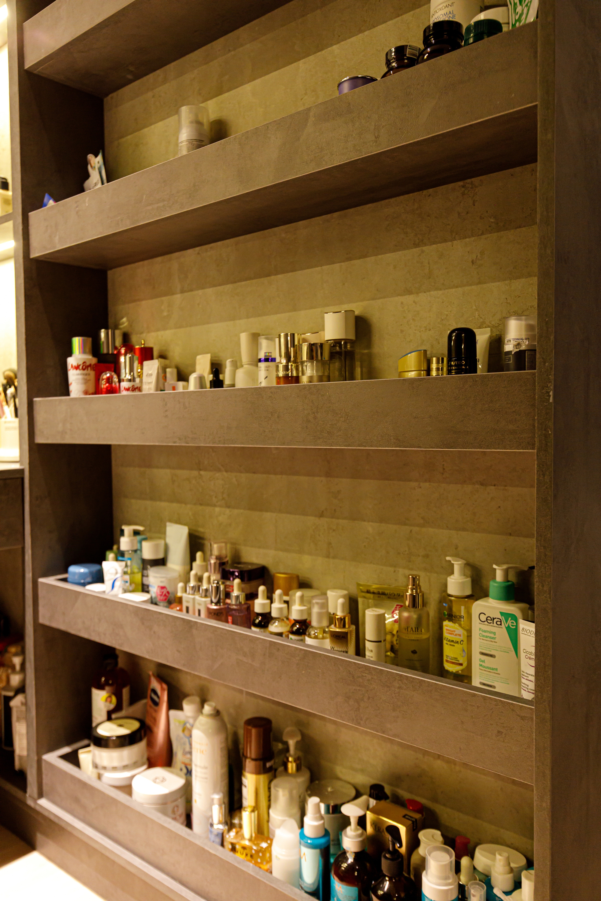 Tiểu thư Sài thành lấy chồng thạc sĩ điển trai: Sau đám cưới cổ tích mua luôn penthouse 11 tỷ, cả cõi mạng rần rần xin vía - Ảnh 13.