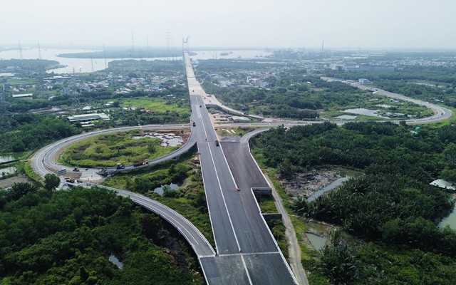 Khu Tây TP.HCM: từ “vùng trũng giá” đến quỹ đạo tăng trưởng mới