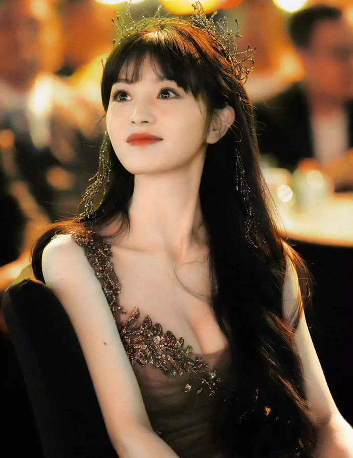 Trương Lăng Hách và Điền Hi Vi không còn xứng đôi trong bộ ảnh mới? - Ảnh 6.