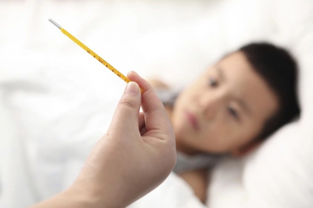 Bé 5 tháng tuổi suy gan sau bữa tiệc gia đình: Bác sĩ lo ngại vì "tình thương thiếu hiểu biết" của ông nội- Ảnh 3.