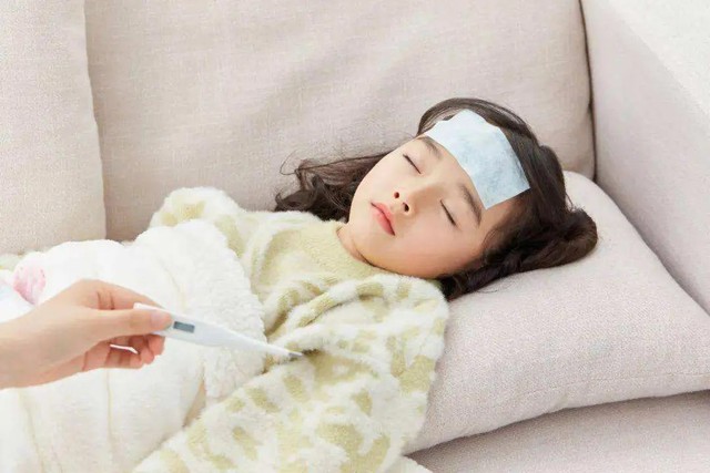 Bé 5 tháng tuổi suy gan sau bữa tiệc gia đình: Bác sĩ lo ngại vì "tình thương thiếu hiểu biết" của ông nội- Ảnh 2.