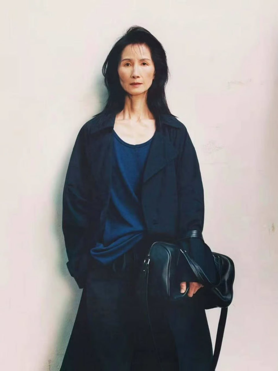 Mẹ 7 con thành người mẫu Chanel ở tuổi 60: Hành trình vươn lên từ tuổi thơ cơ cực- Ảnh 6.