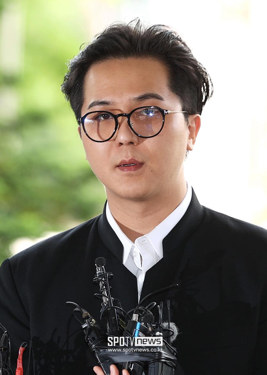 Dấu chấm hết của 1 sao hạng A: Vướng vòng lao lý vì vi phạm nghĩa vụ quốc gia, ngoại hình xuống dốc không nhận ra - Ảnh 1.