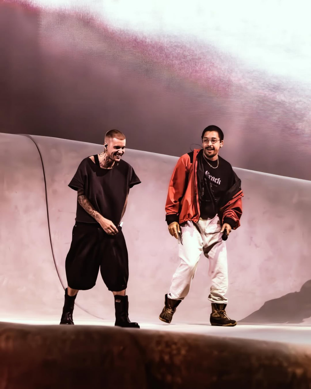 Bật nhạc YouTube hát karaoke tại Coachella, điều ko ai cấm nhưng chỉ Justin Bieber mới dám làm - Ảnh 2.