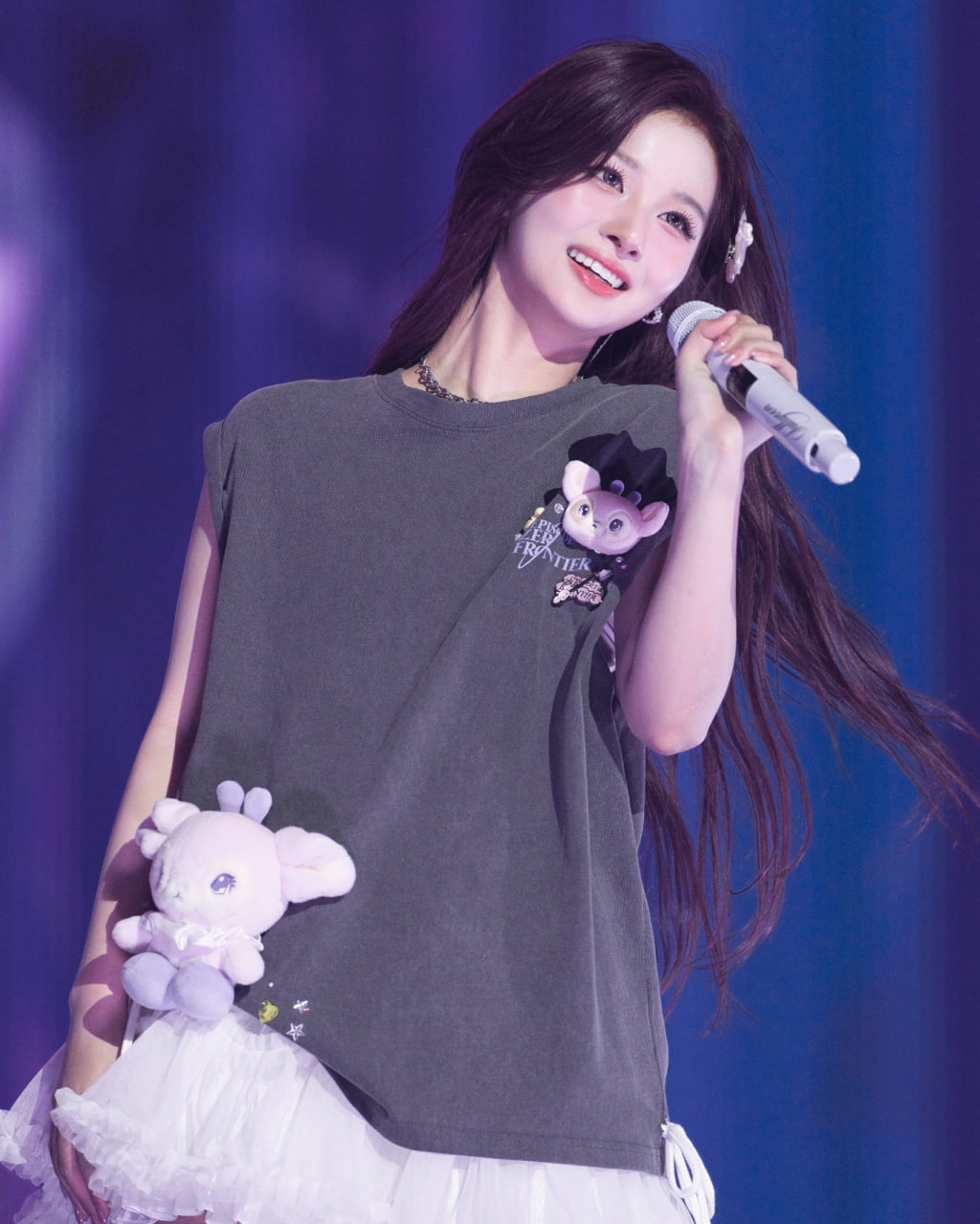 Cú ngã điếng người của đệ nhất mỹ nhân showbiz, vừa đau vừa ngại mà sao vẫn xinh mê hồn!- Ảnh 5.