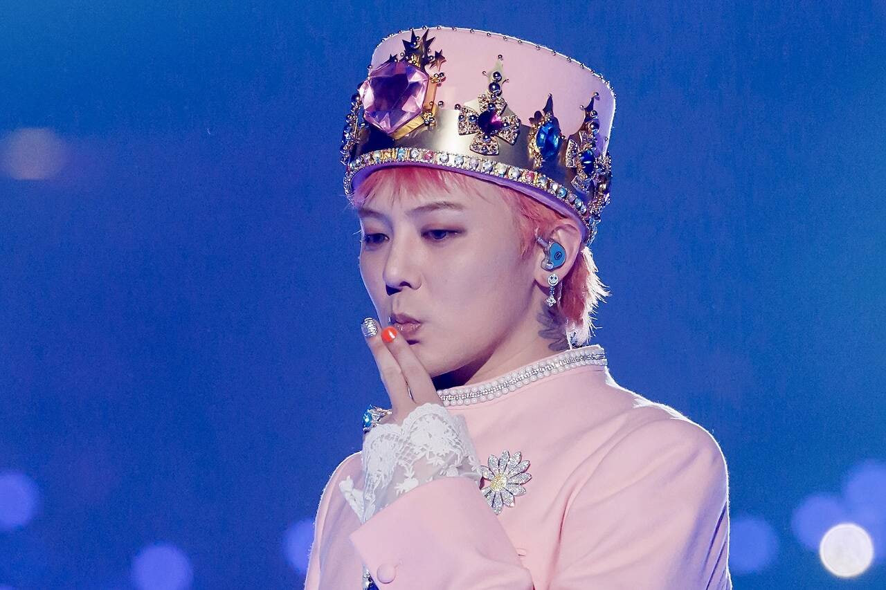 Dấu chấm hết của 1 sao hạng A: Vướng vòng lao lý vì vi phạm nghĩa vụ quốc gia, ngoại hình xuống dốc không nhận ra - Ảnh 5.