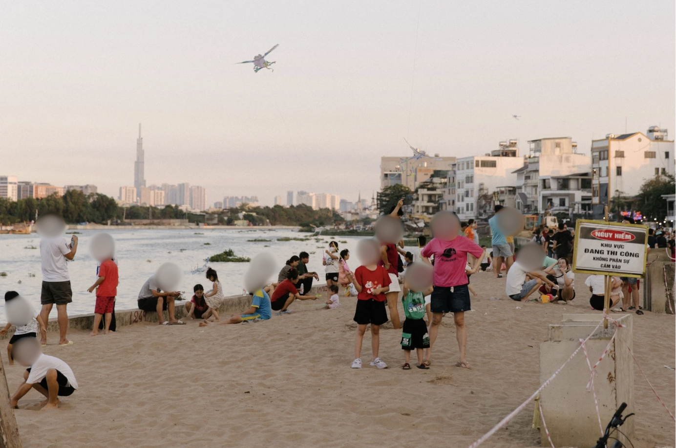 Tuyệt đối không nên tụ tập, hóng gió tại “biển Gò Vấp” lúc này!- Ảnh 6.