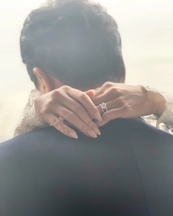 Nữ ca sĩ hạng A bị chồng doanh nhân ép ly hôn sau nửa năm cưới: “Tôi liên tục lên cơn co giật, liệt người, không dám vào bệnh viện”- Ảnh 4.