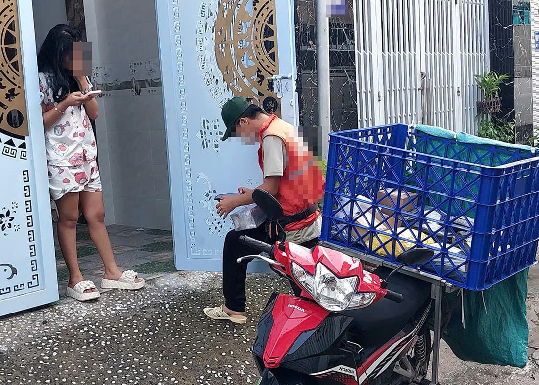 Thủ đoạn lừa đảo mới liên quan đến shipper giao hàng- Ảnh 1.