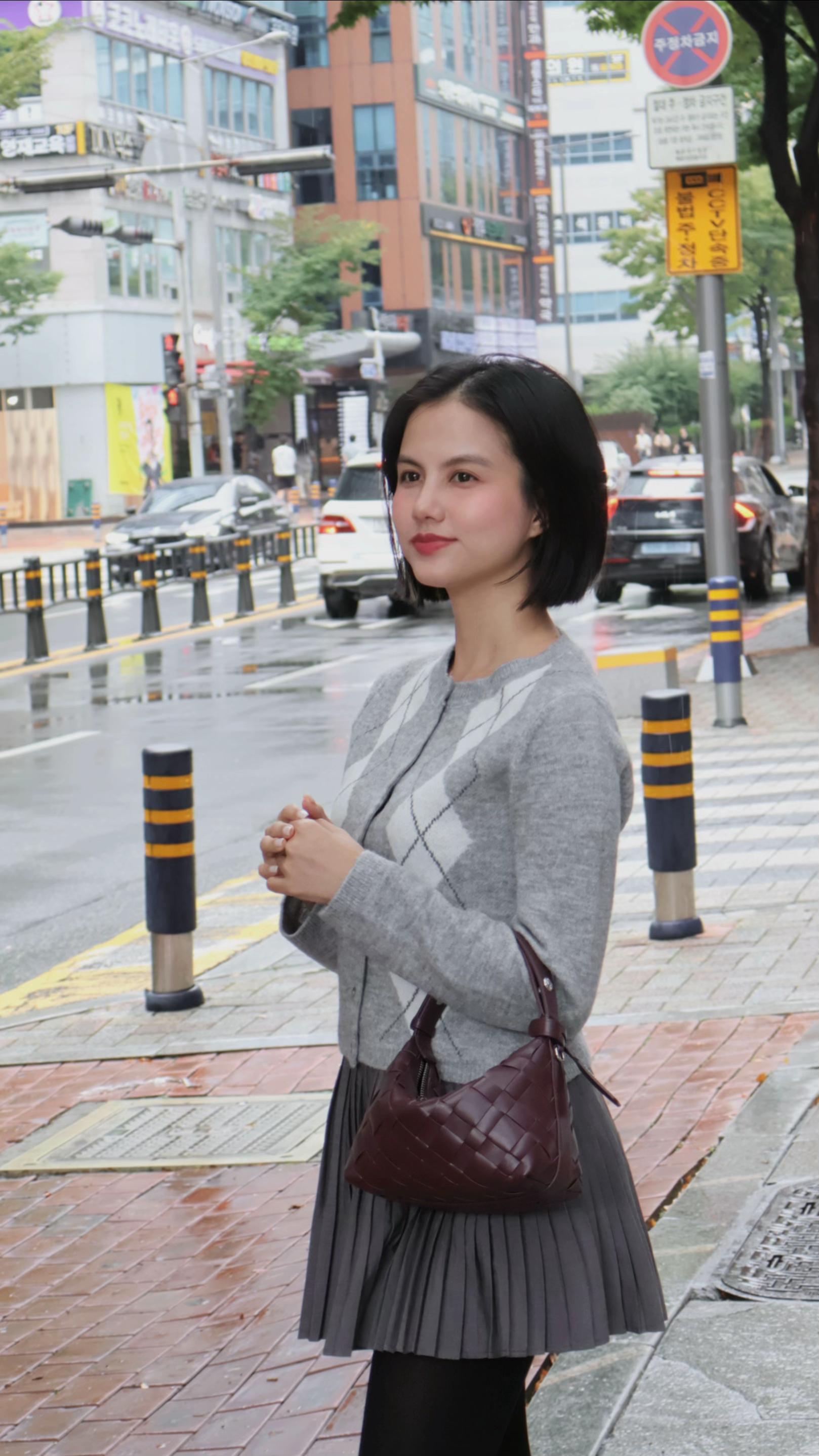 Bác sĩ Nguyễn Linh Thuỳ - được tìm kiếm trên MXH: Tốt nghiệp Đại học Y Dược TP.HCM, ngoại hình xinh đẹp- Ảnh 4.