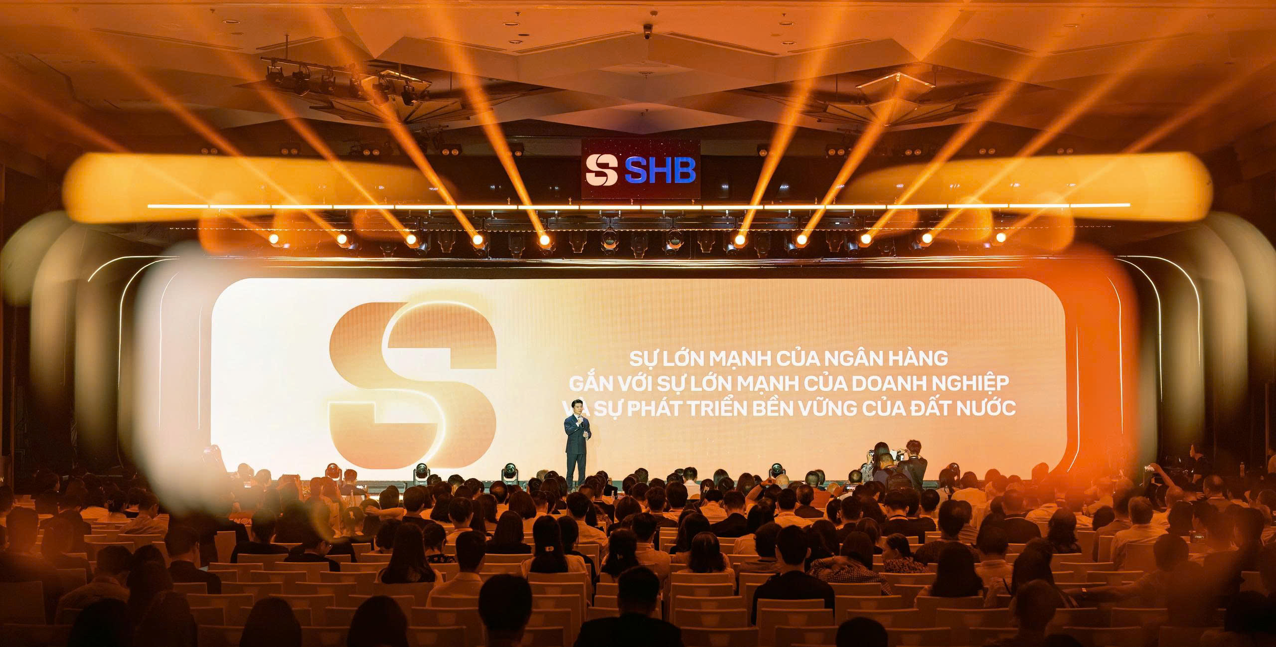 Cùng đất nước bước vào Đổi mới 2.0, Ngân hàng TOP 5 TMCP Việt Nam khát vọng vươn tầm trong kỷ nguyên mới - Ảnh 10.