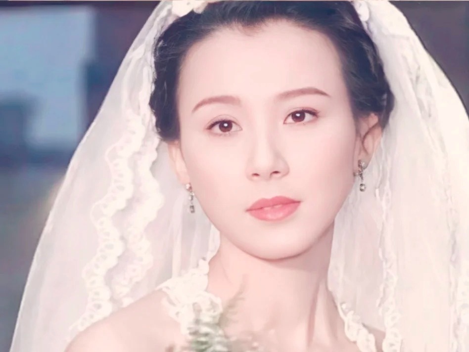 Chị Đẹp là đối thủ khiến Trang Pháp phải e dè: Visual như vàng như ngọc đến Lưu Diệc Phi còn thua, từng nát tan vì 14 người đàn ông- Ảnh 2.