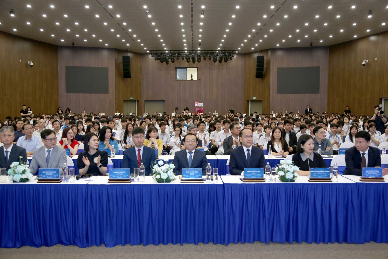 Khởi động cuộc thi Samsung Solve for Tomorrow 2026 Khởi động cuộc thi Samsung Solve for Tomorrow 2026