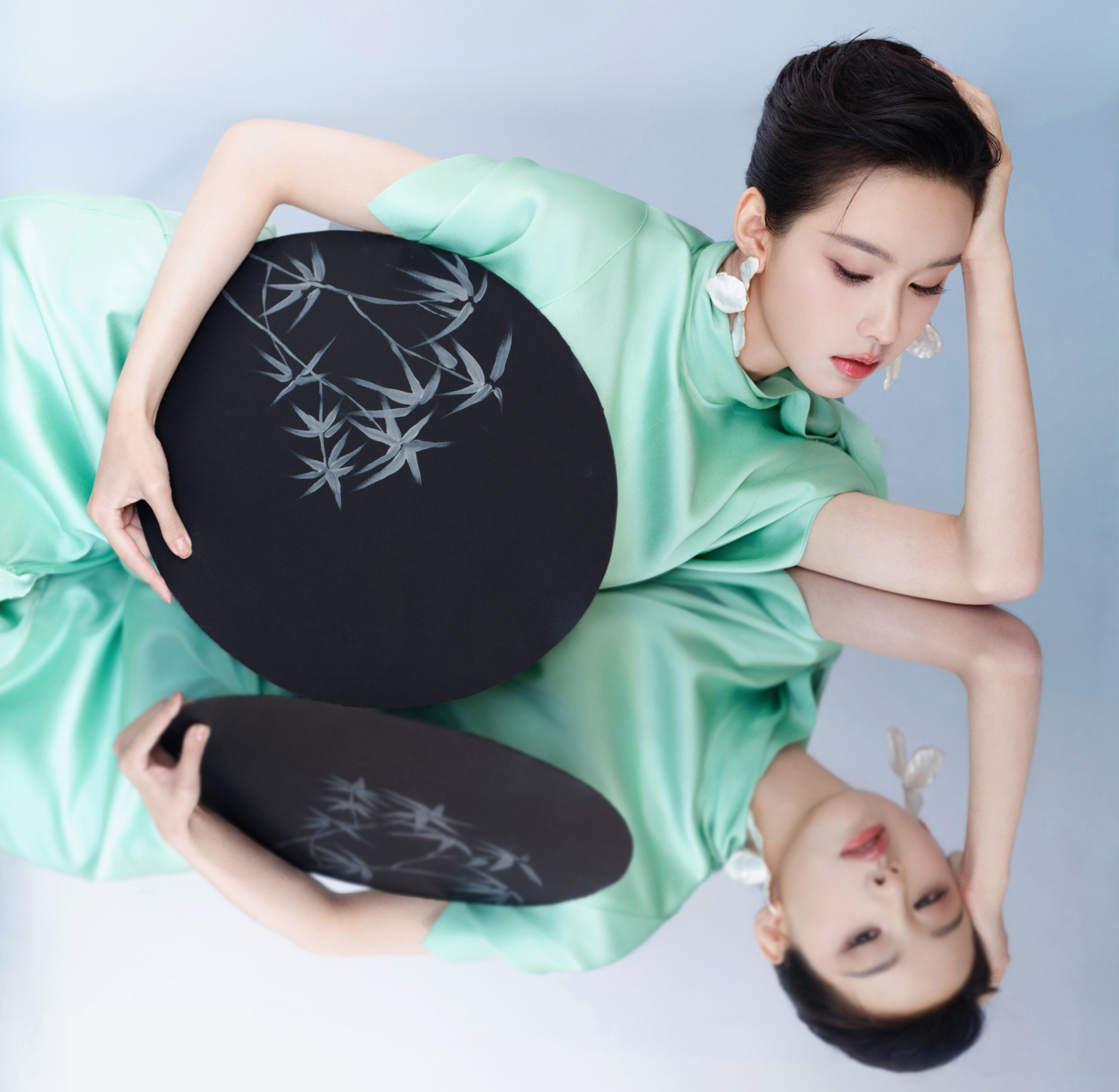 1 cái xoay người của mỹ nhân này đủ làm nghiêng ngả cả một triều đại: Nhan sắc bỏ xa thế gian phàm tục- Ảnh 3.