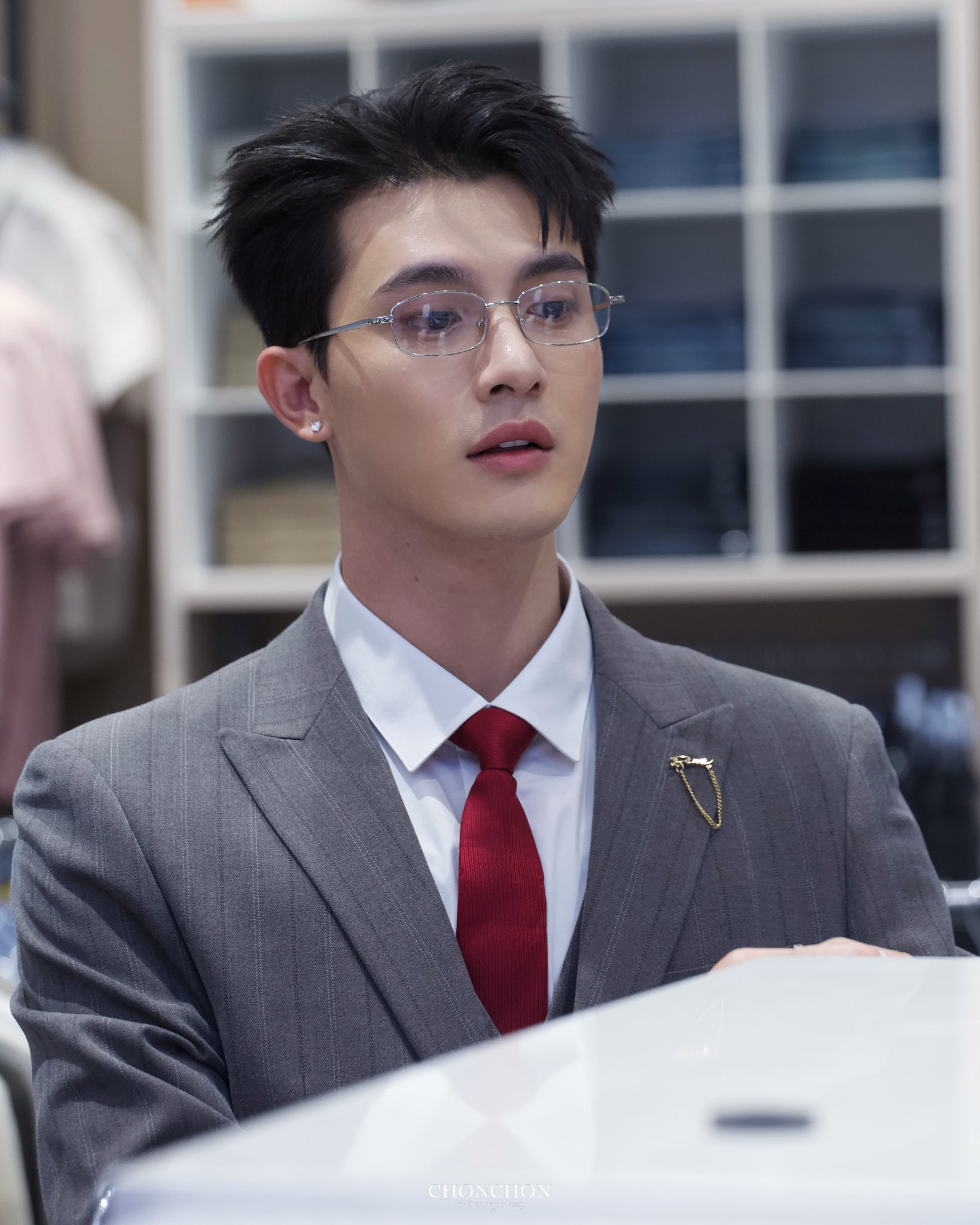 Nhìn mỹ nam này phải thốt lên "diễn viên Việt Nam có người đẹp vậy hả trời", đến cái tên cũng cao sang quyền quý- Ảnh 5.