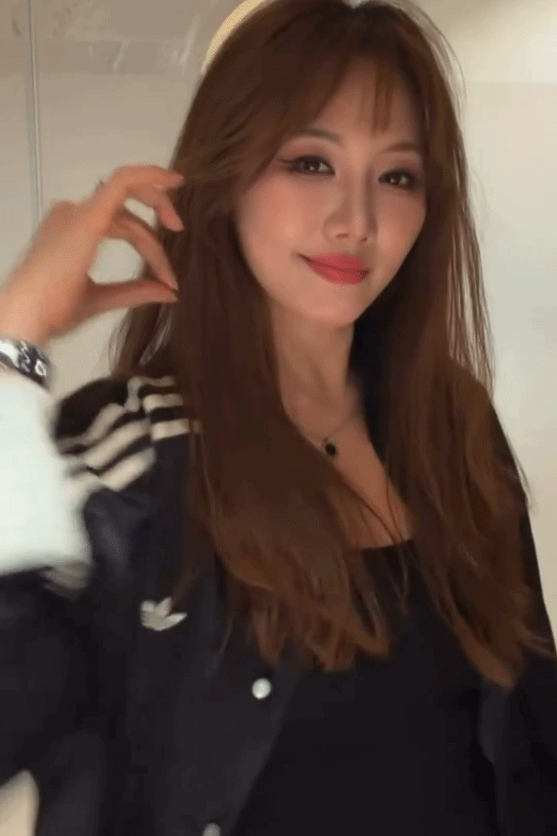 Hari Won công khai sang Thượng Hải tìm Trương Lăng Hách, phấn khích tới nỗi quên cắt mác áo- Ảnh 3.