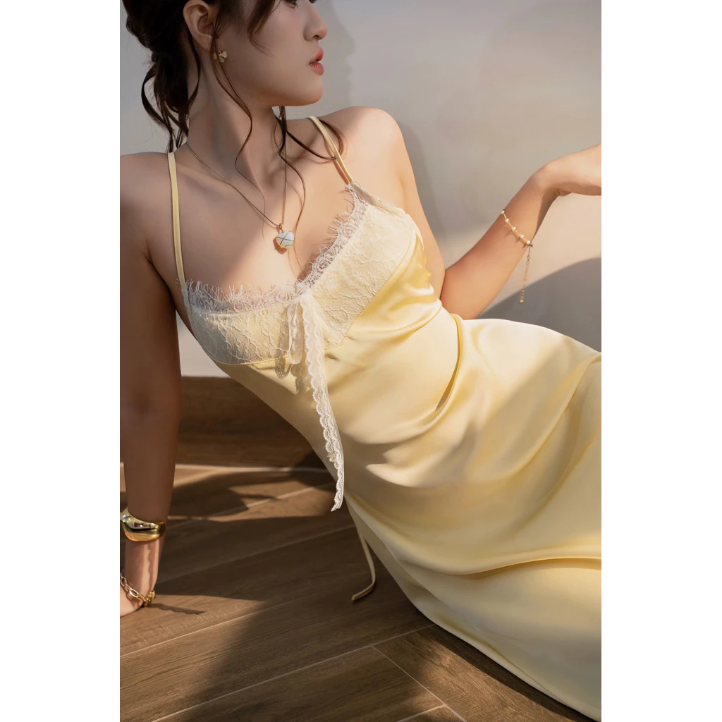 Hailey Bieber mặc chiếc váy hot nhất mùa hè 2026, chiếm hết spotlight ở Coachella - Ảnh 7.