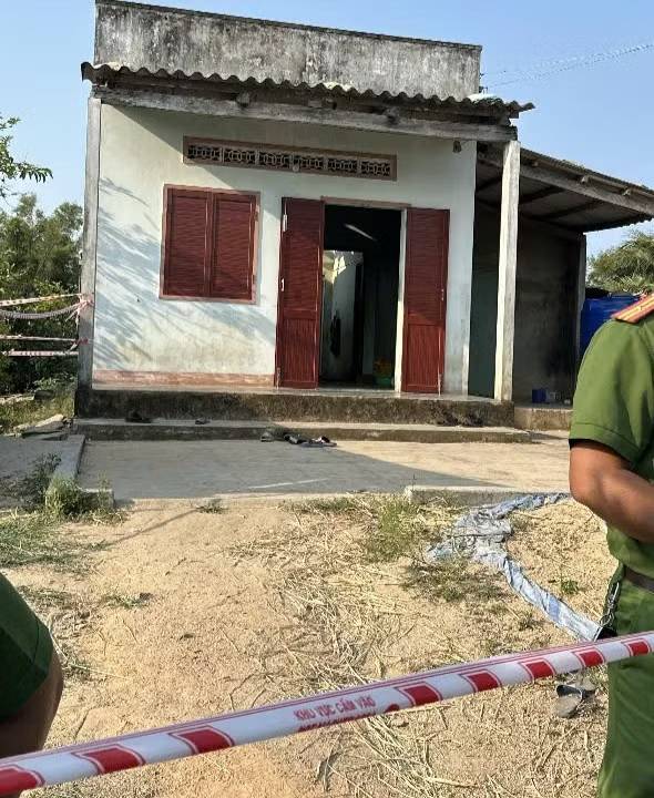 Vụ nhiều thi thể trong căn nhà cấp 4: Xác định danh tính nạn nhân, có 2 học sinh lớp 9- Ảnh 2.