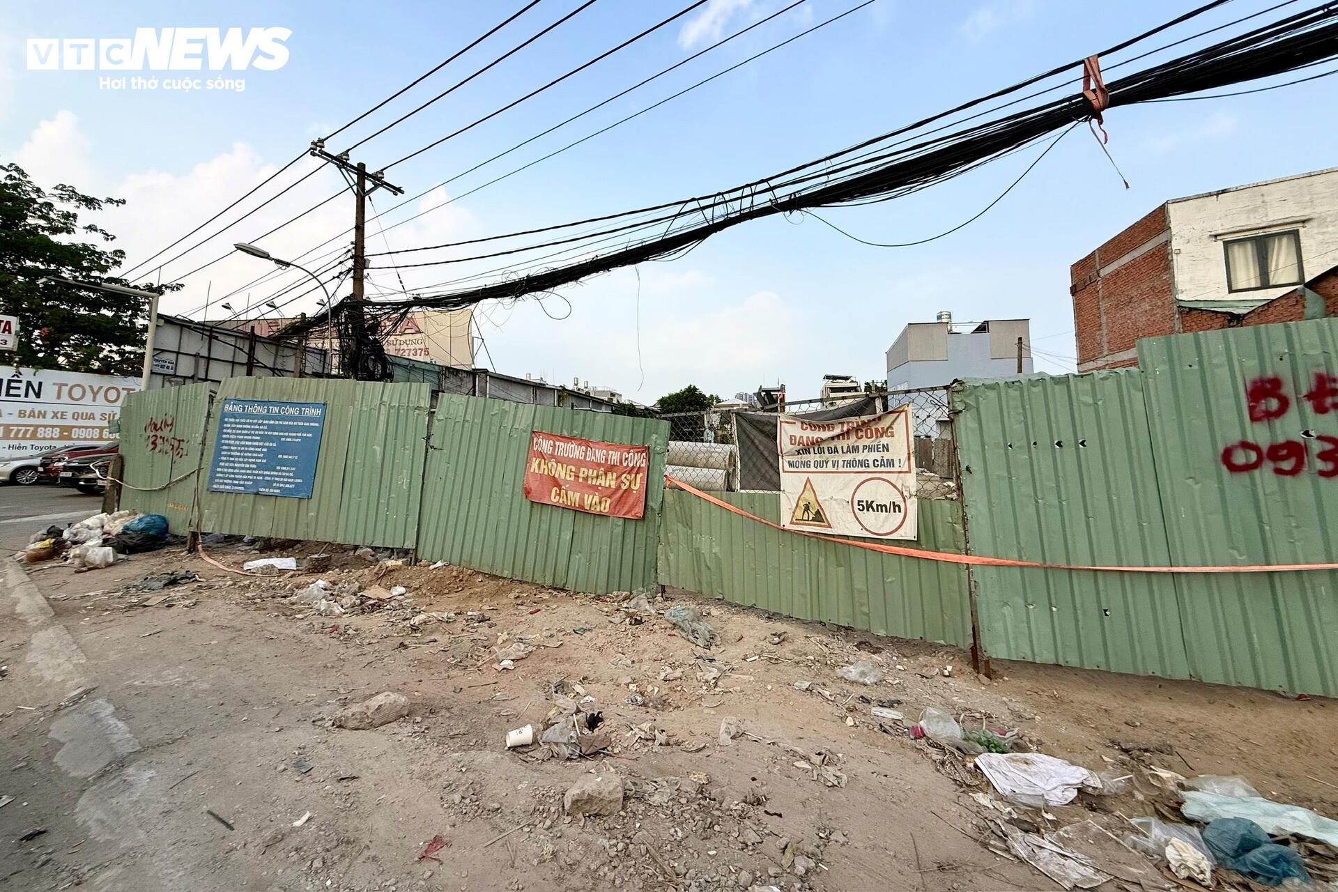 Người dân TP.HCM dỡ nhà, giao mặt bằng làm dự án Quốc lộ 13 mở rộng- Ảnh 16.