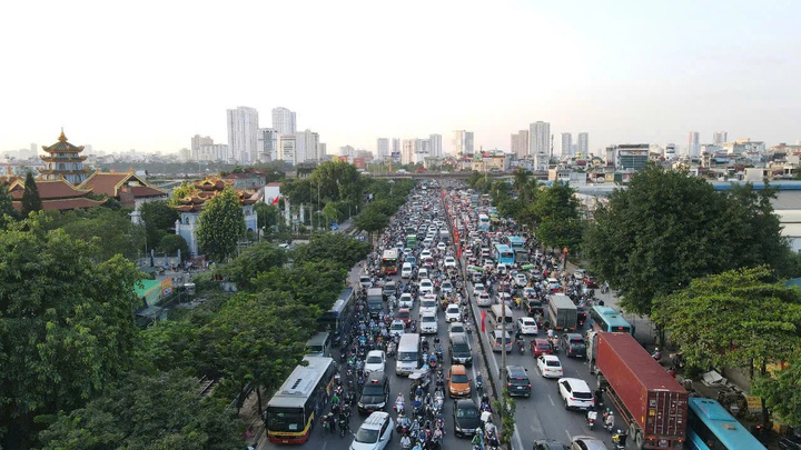 Hà Nội chốt mở rộng Quốc lộ 1 đoạn Kim Liên - Cầu Giẽ lên 10 làn xe- Ảnh 1.