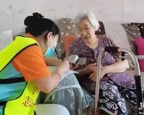 Nữ sinh mở mô hình dưỡng lão mới: “0 giường bệnh” vẫn có hàng trăm người đăng ký