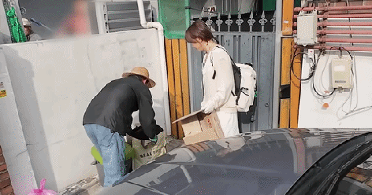 Nữ diễn viên hạng A đi nhặt đồng nát sau 5 năm biến mất khỏi showbiz: “Tôi không có tiền”