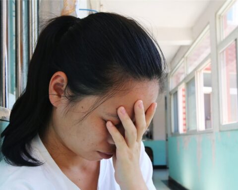 Phát hiện con có hành động lạ nửa đêm, bà mẹ Hà Nội bối rối: Nhiều người chỉ ra “sai đầu tiên là từ mẹ”