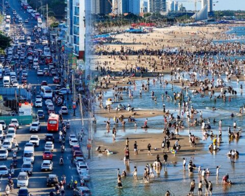 Vũng Tàu lễ này quá dữ: Gần 70.000 lượt khách đổ về trong 24 giờ, sóng người lấn át sóng biển