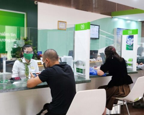 Từ nay, Vietcombank chính thức áp dụng quy định mới: 3 trường hợp bị khóa tài khoản, “đóng băng” giao dịch