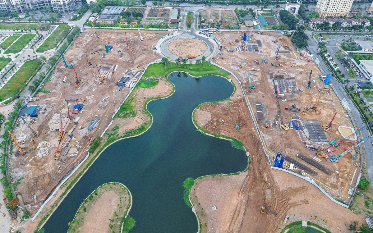 Noble West Lake Ha Noi: 12 tòa tháp 40 tầng thi công xuyên đêm, “đại công trường” lớn bậc nhất Tây Hồ Tây lộ diện