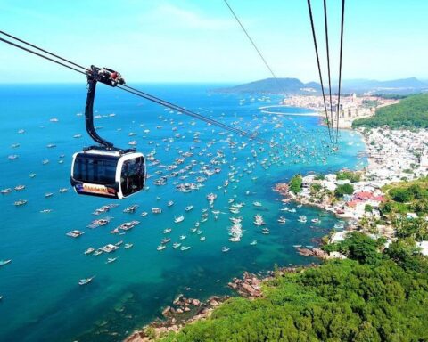 Việt Nam sở hữu một công trình giữa biển dài nhất hành tinh, vượt Trung Quốc về tầm nhìn ngoạn mục, do Sun Group làm nên kỳ tích