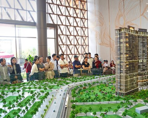 Căn hộ mẫu chuẩn Bespoke thu hút đông đảo khách hàng tại sự kiện khai trương